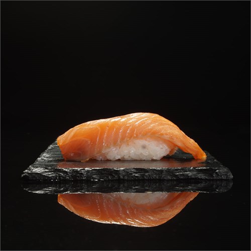 Суши с копченым лососем 00823 - фото 339