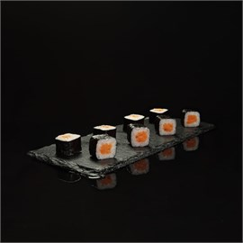 Маки с лососем 00742